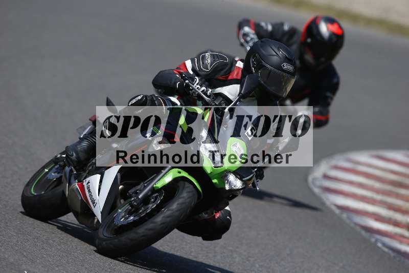 Archiv-2023/28 05.06.2023 Moto Club Anneau du Rhin/blanc-novice/5